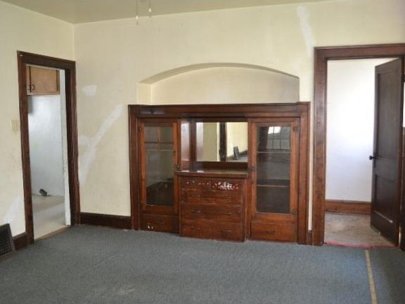 5th image of 2321 S 10th St