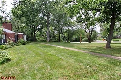 2nd image of 1322 Charmwood Dr