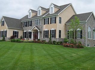 1 Weightman Dr, Malvern, PA 19355