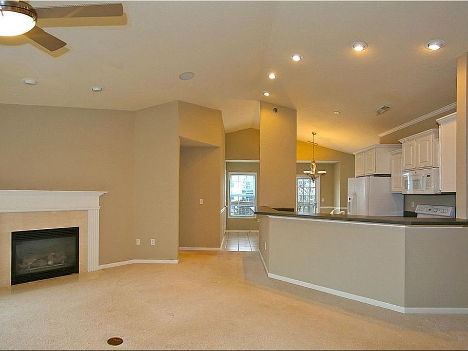 1st image of 9265 S 51st St #503