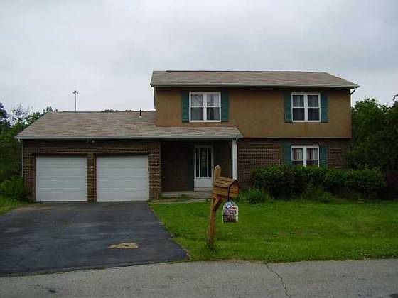 2nd image of 754 Breezedale Pl