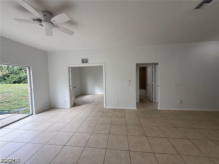 3967 Sunset Rd — Photo 3