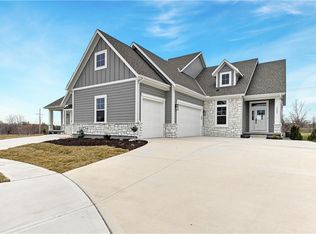 13205 W 174th Pl, Overland Park, KS 66221
