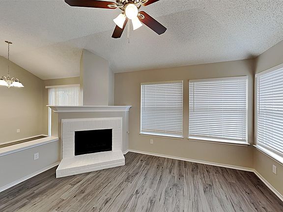 2nd image of 1814 Ingleside Dr