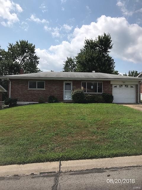 1st image of 216 Earlsfield Ln