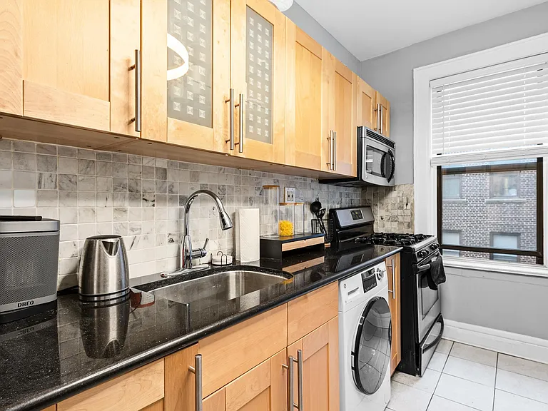277 Harrison Ave #C8 — Photo 5