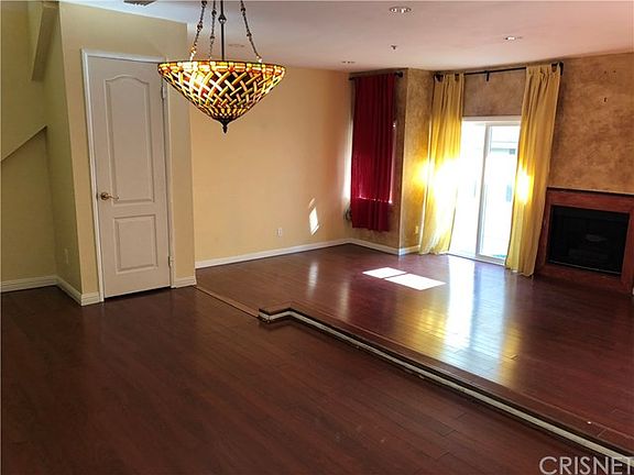 4th image of 129 Carr Dr APT 2