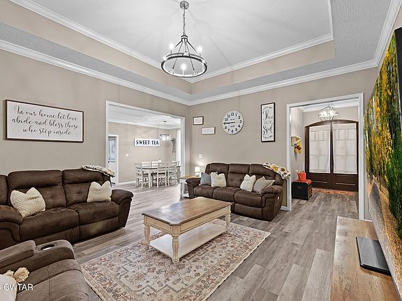 2nd image of 1038 Mifflin Rd