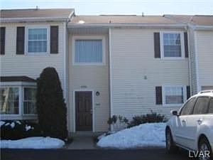 1st image of 406 Briarwood Dr