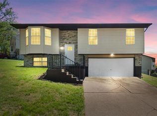1125 Oregon Trails Dr, Imperial, MO 63052