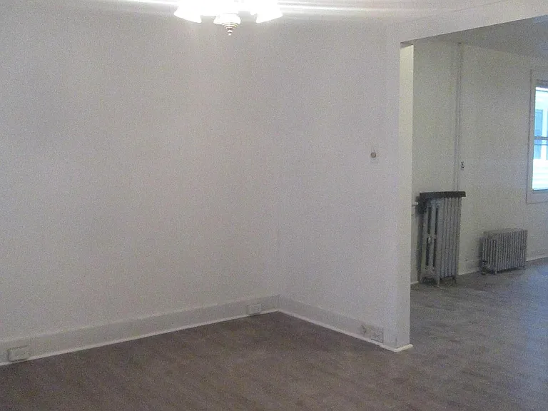 811 Cedar Ave — Photo 4