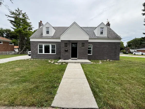 7001 N Cicero Ave, Lincolnwood, IL 60712