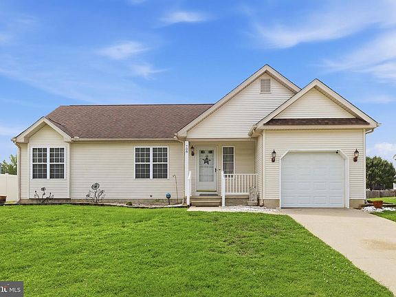 2nd image of 708 Millet Ln