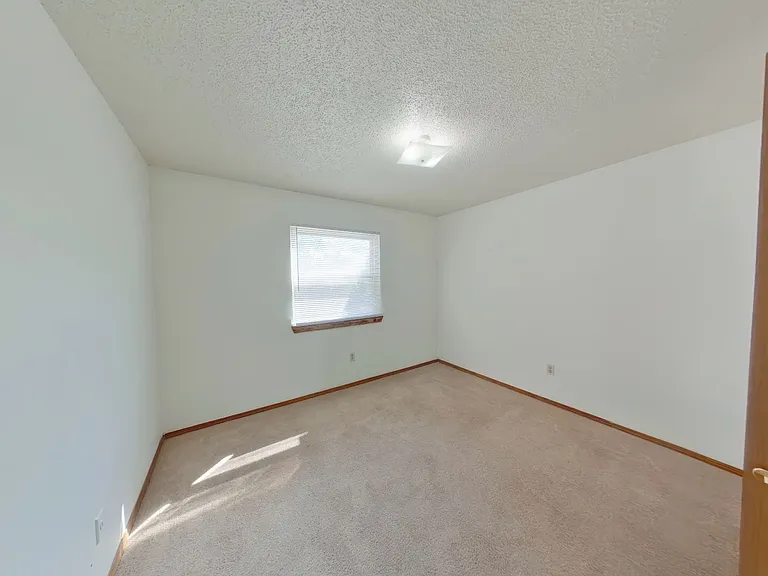 3950 N Garland Cir #3 — Photo 8