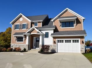 102 Sunset Bay Ct, Fremont, IN 46737