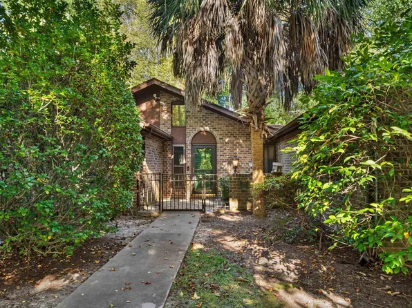 19 South Gate Rd., Myrtle Beach, SC 29572