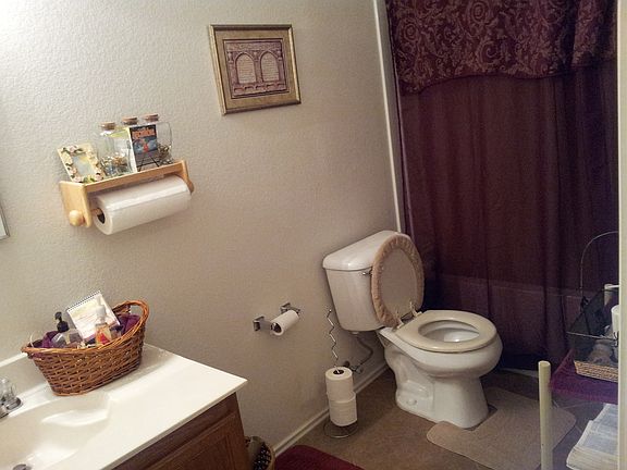 3rd image of 608 Odenville Dr