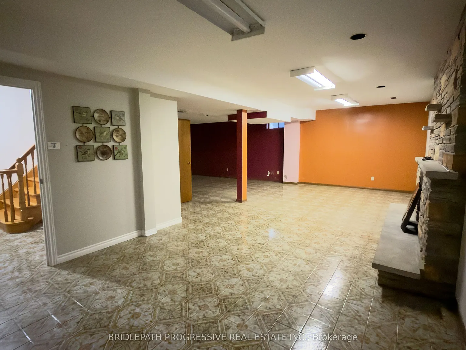 7 bed, $4,300 — Photo 2