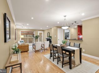 10303 Appalachian Cir APT 105, Oakton, VA 22124