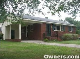 225 N Willow St, Angier, NC 27501