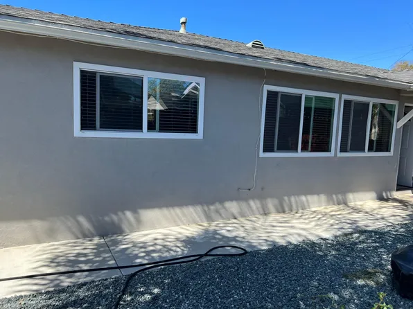 574 10th St, Imperial Beach, CA 91932