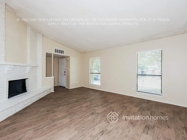 656 Priscilla Ln — Photo 3