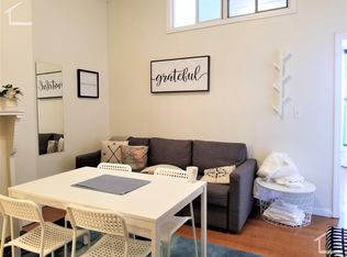 42 Bay State Rd #2R, Boston, MA 02215