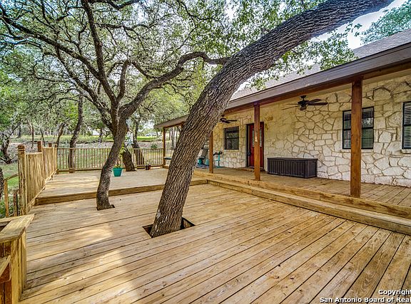4th image of 31663 Bulverde Hills Dr