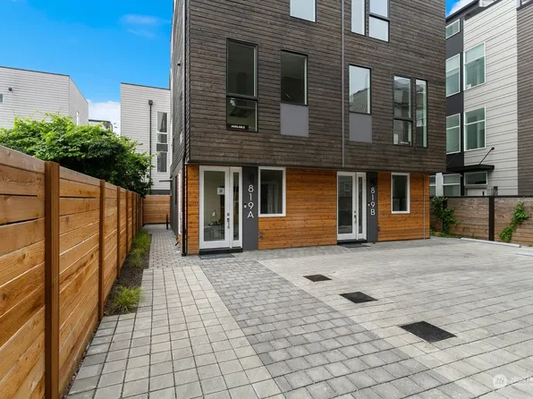 819 NW 54th Street #A, Seattle, WA 98107