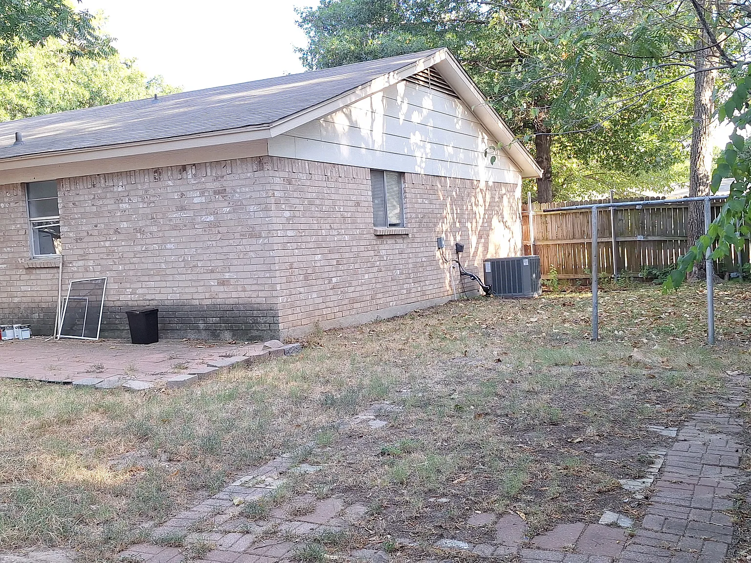 3 bed, 1587 sqft, $1,800 — Photo 3
