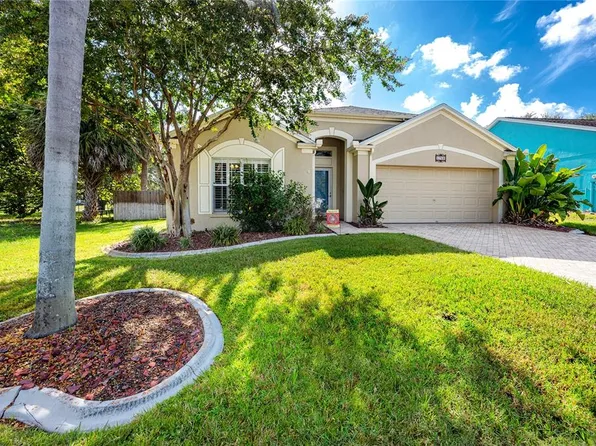 1758 Biarritz Cir, Tarpon Springs, FL 34689