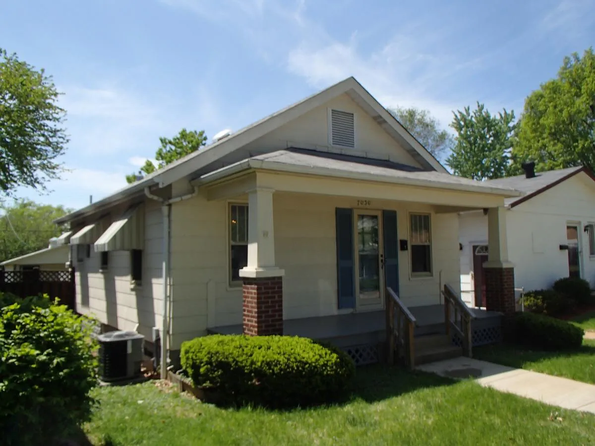 7030 Sutherland Ave photo 1