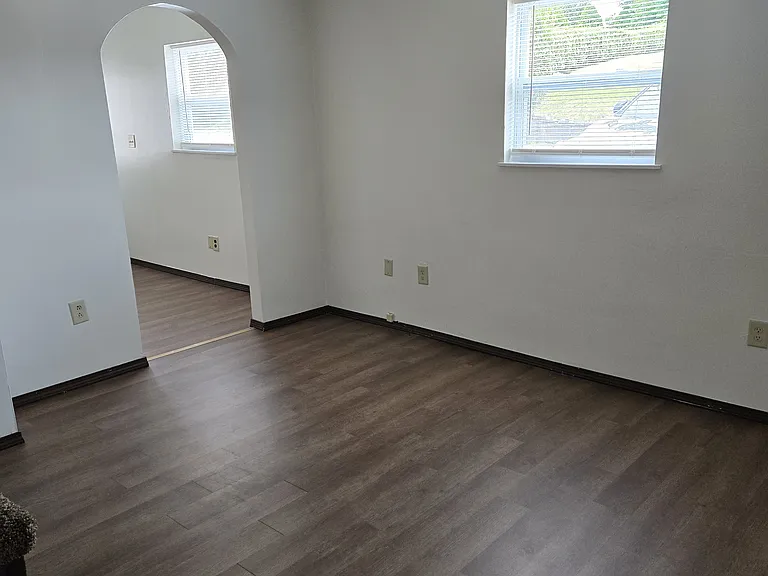 139 Church St — Photo 2