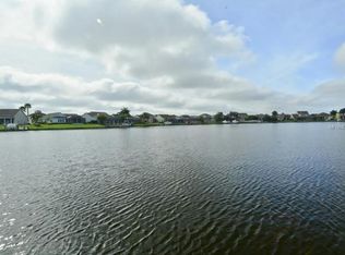 5216 Point Harbor Ln, Apollo Beach, FL 33572