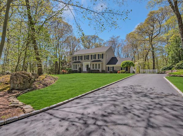 19 Emerald Lane, Wading River, NY 11792