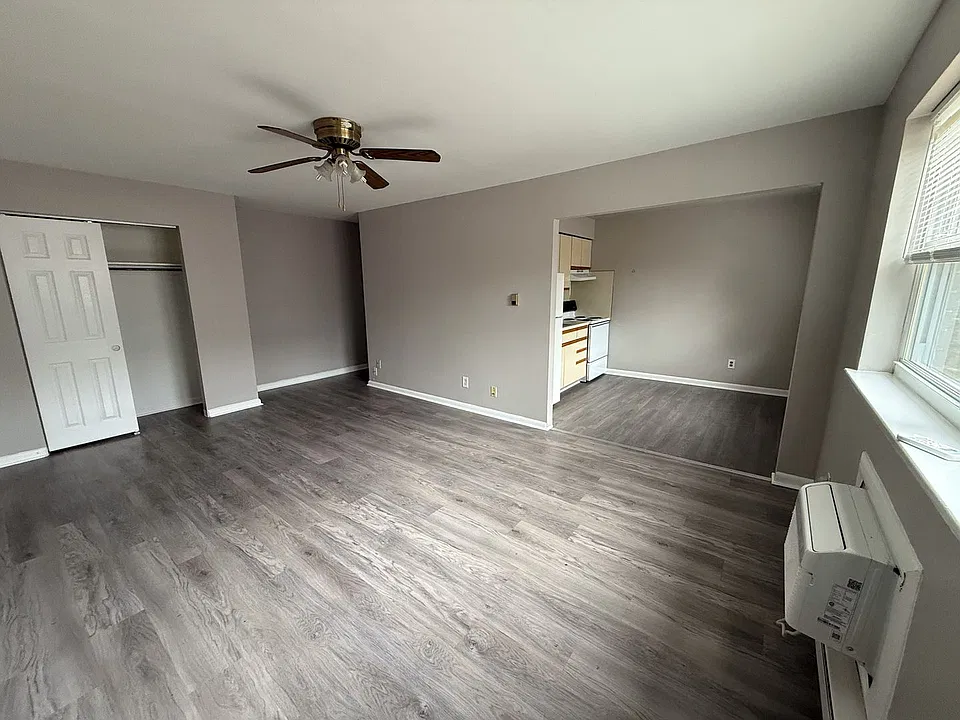 105 Lincoln St