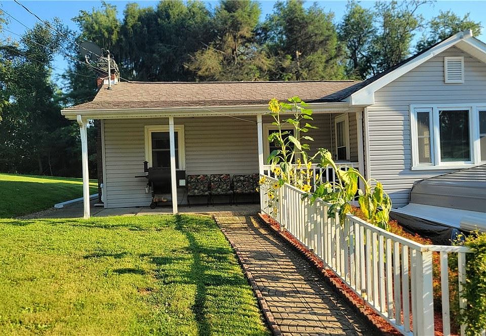 1st image of 12 Orchard Dr