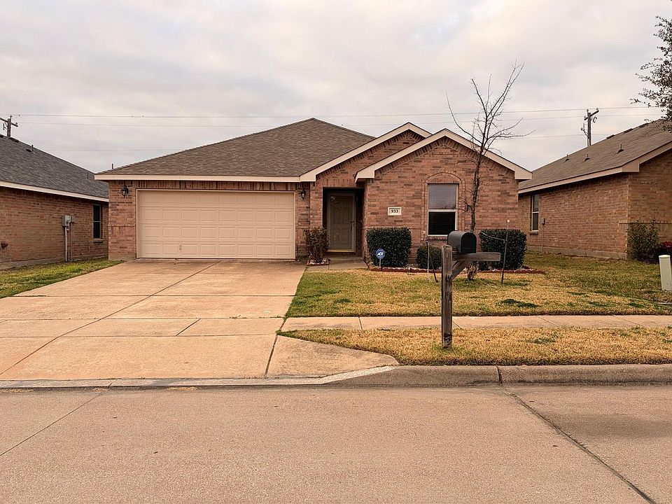 1st image of 933 Newberry Trl