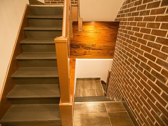 5th image of 38 Orchard St APT 2