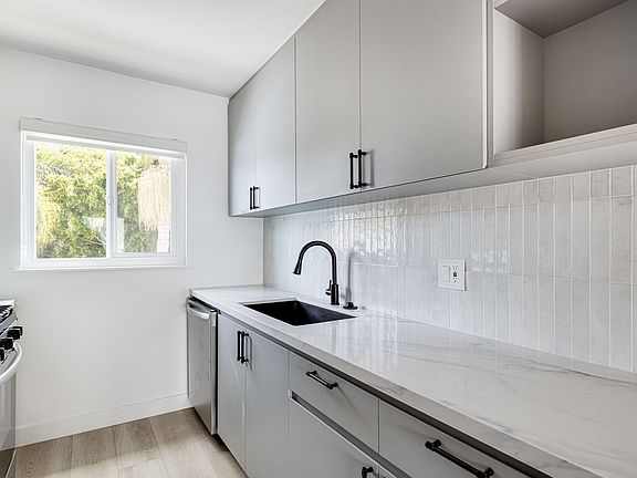5th image of 1210-1224 Felspar St #1218