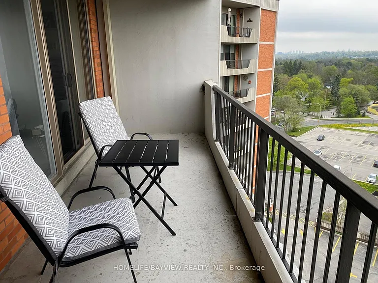 7811 Yonge St #1207 — Photo 15