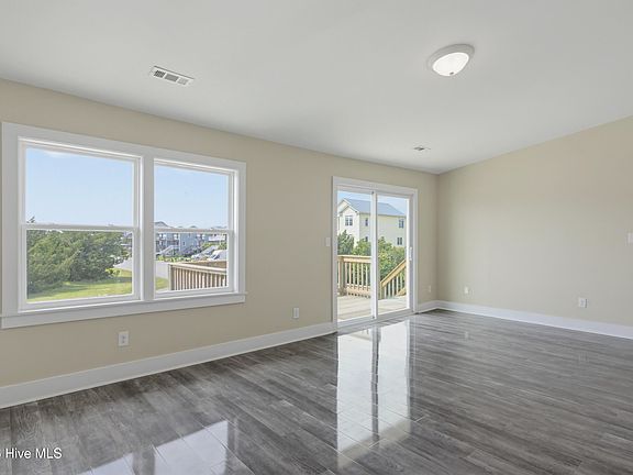 3rd image of 173 Sea Gull Lane