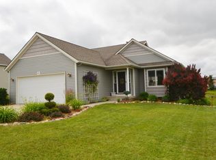 6914 Northway Dr NE, Rockford, MI