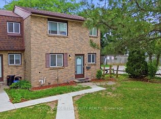 175 Siebert Ave #1, Kitchener, ON N2C2M1