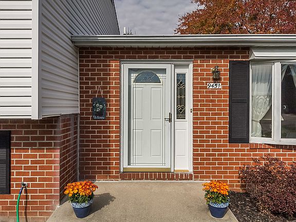 2nd image of 9451 Seven Courts Dr