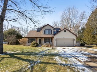 69648 Knottingham Ln, Edwardsburg, MI 49112