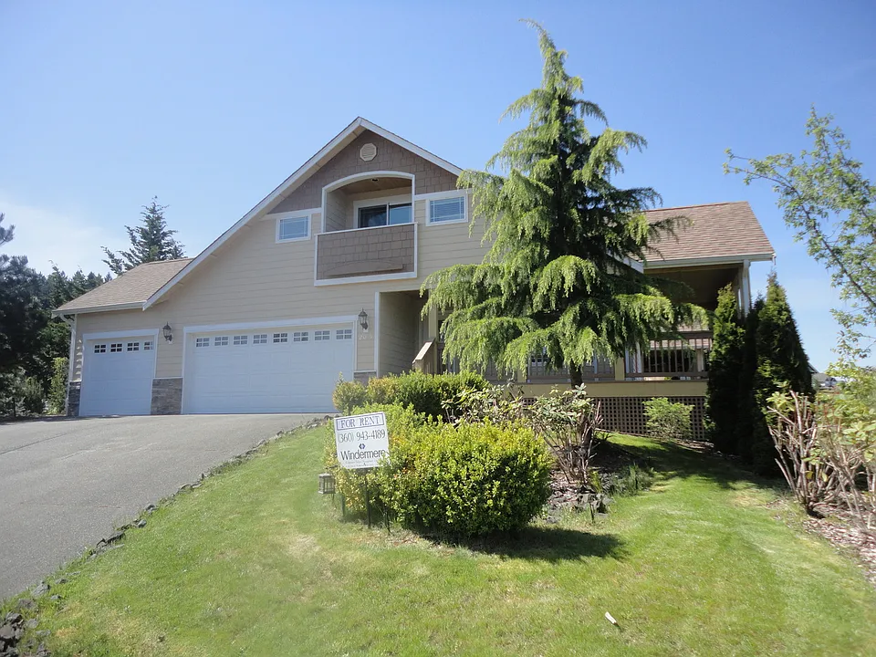 2015 Seaton Ct SE
