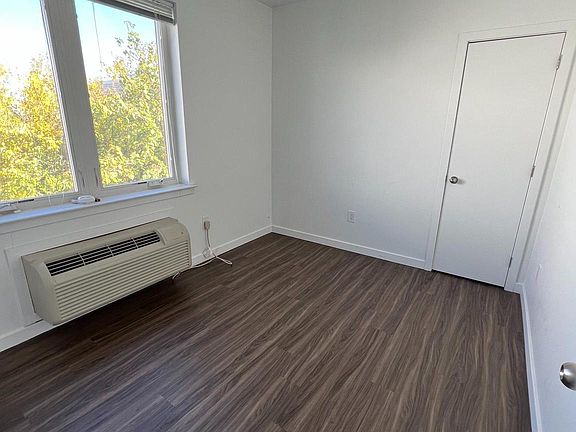 5th image of 1627-31 W Montgomery Ave #4B
