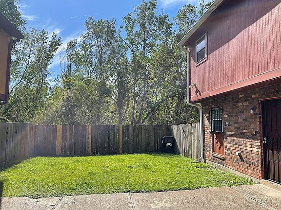 4th image of 7856 S Coronet Ct