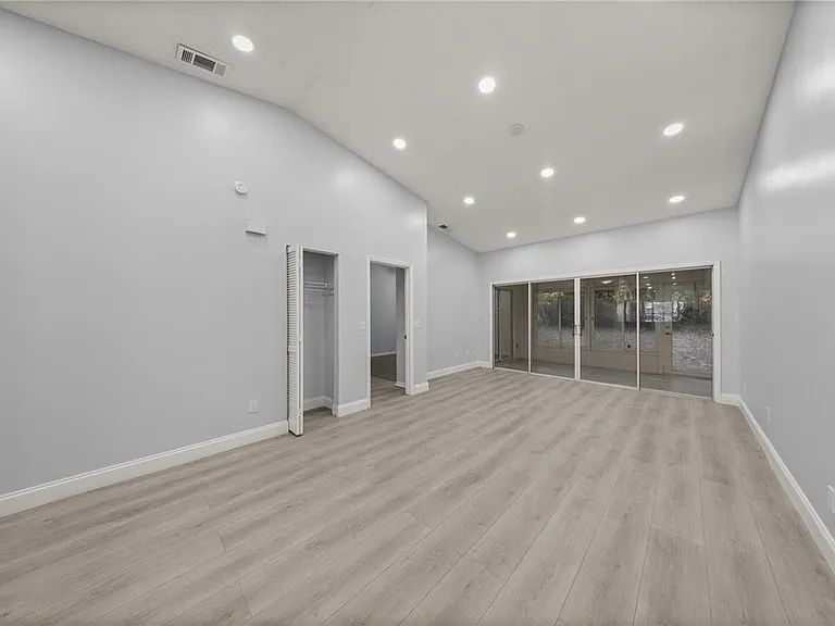 10441 SW 85th Ct — Photo 16